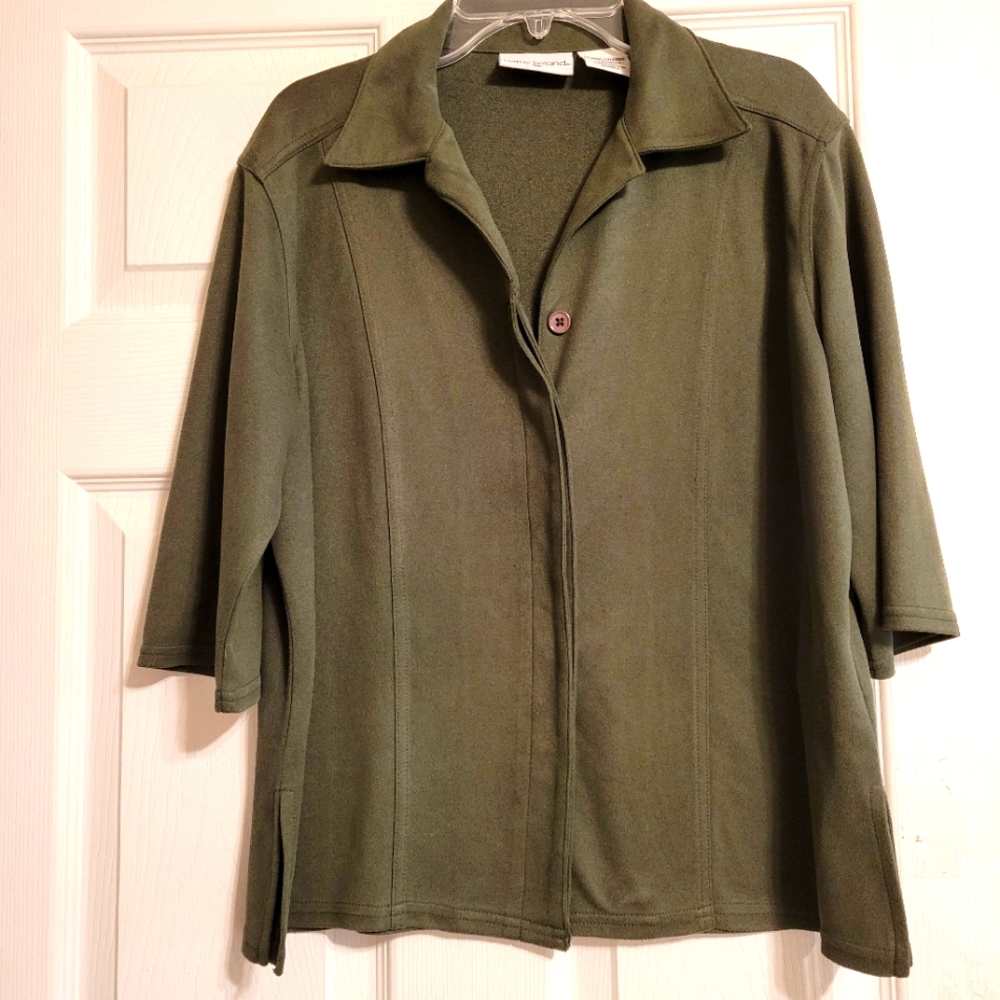 Kathy Ireland women's size: large olive green 100% polyester 3/4 sleeve shirt